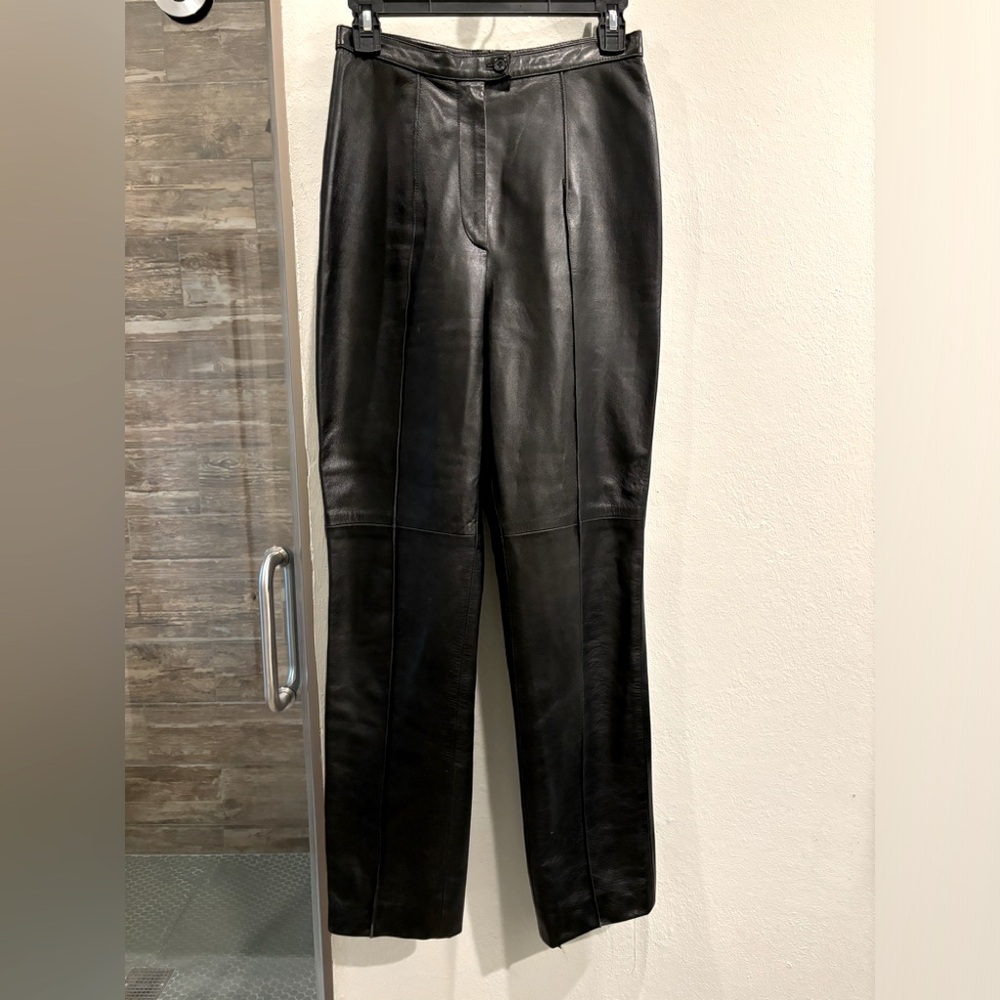 Vintage Carlisle women’s size 4 genuine leather pants